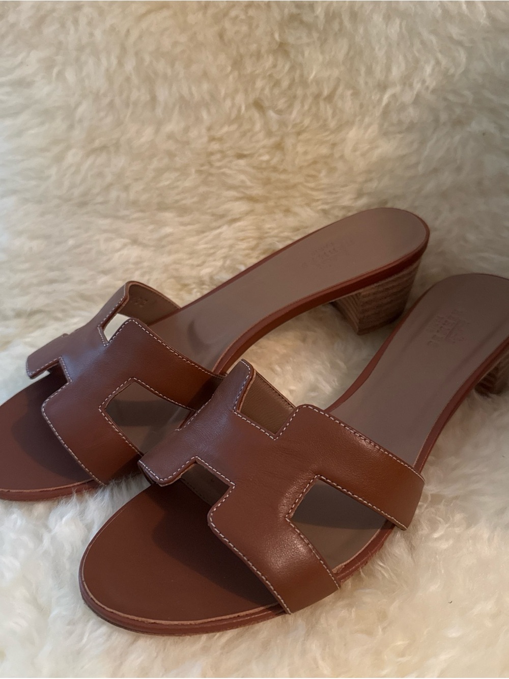 Hermes Oasis Brown Leather Sandals